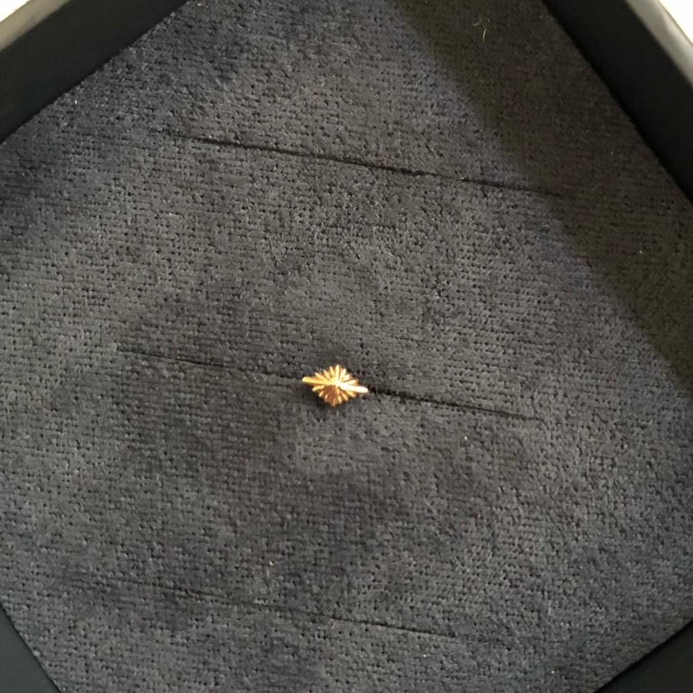 Regalia jewelry Rose gold stud. Threadless style can be worn with 16/18 g.